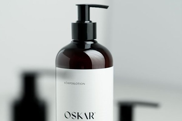 ![Aesthetic design creating visual appeal to attract consumers](https://jinlinpackaging.com/wp-content/uploads/2024/11/Aesthetic-Design-Creating-Visual-Appeal-to-Attract-Consumers.jpg "Visual packaging appeal")