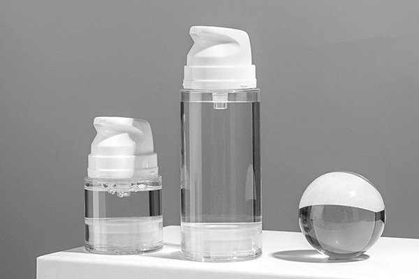 ![Airless and vacuum packaging for better skincare preservation](https://jinlinpackaging.com/wp-content/uploads/2024/11/Airless-and-Vacuum-Packaging-for-Preservation.jpg "Airless vacuum packaging")