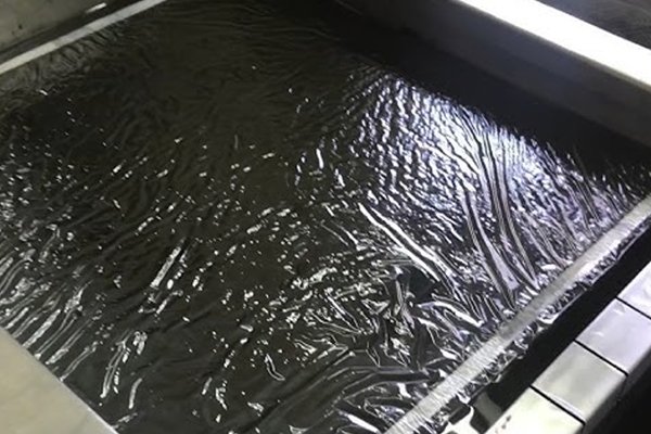 ![Controlling water temperature and pressure, regulating conditions](https://jinlinpackaging.com/wp-content/uploads/2024/11/Controlling-Water-Temperature-and-Pressure.jpg "Water Temperature and Pressure Control")