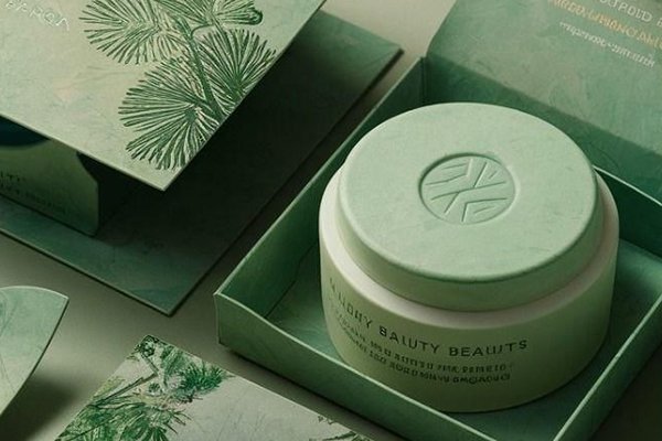 ![Eco-friendly cosmetic packaging, embossed logos on sustainable packaging](https://jinlinpackaging.com/wp-content/uploads/2024/11/Eco-Friendly-and-Sustainable-Cosmetic-Packaging-with-Embossed-Logos.jpg "Eco-friendly embossed packaging")