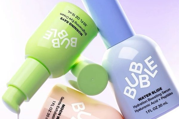 ![Environmental Adaptability UV Coating vs Matte Coating, Environmental comparison](https://jinlinpackaging.com/wp-content/uploads/2024/11/Environmental-Adaptability-UV-Coating-vs-Matte-Coating.jpg "Environmental Comparison")