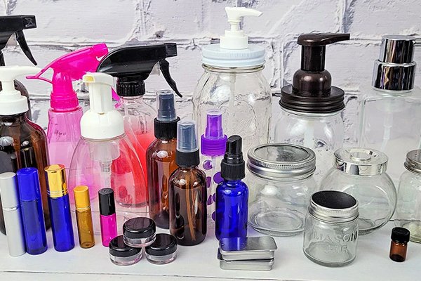 ![Is Glass Packaging Better Than Plastic](https://jinlinpackaging.com/wp-content/uploads/2024/11/Is-Glass-Packaging-Better-Than-Plastic.jpg "Glass vs plastic, packaging")