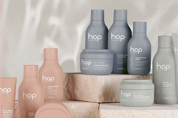 Plastic makeup packaging