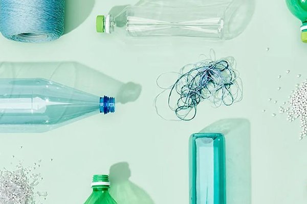 ![The future of sustainable cosmetic packaging, eco-friendly packaging solutions](https://jinlinpackaging.com/wp-content/uploads/2024/11/The-Future-of-Sustainable-Cosmetic-Packaging.jpg "Sustainable cosmetic packaging")