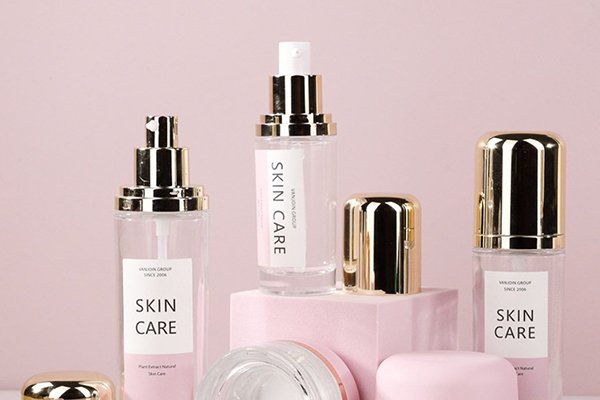 ![What Are the Disadvantages of Glass Packaging, disadvantages of glass, glass packaging for cosmetics](https://jinlinpackaging.com/wp-content/uploads/2024/11/What-Are-the-Disadvantages-of-Glass-Packaging.jpg "Disadvantages of Glass Packaging")