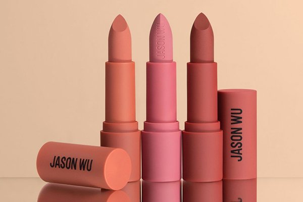 Market trends in lipstick tubes