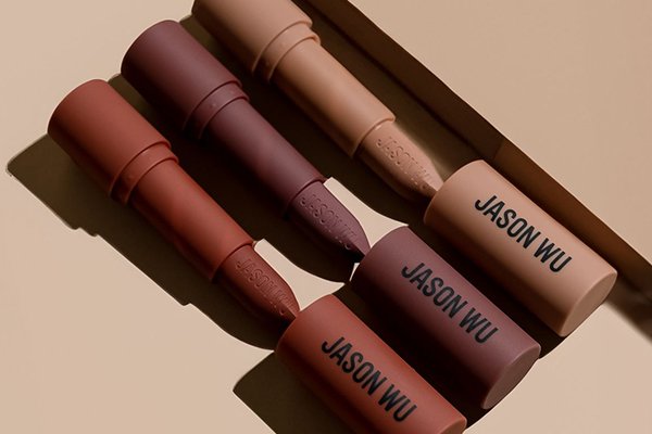 ![Factors to consider when sourcing lip balm and lipstick tubes wholesale](https://jinlinpackaging.com/wp-content/uploads/2024/11/What-Factors-Should-You-Consider-When-Sourcing-Lip-Balm-and-Lipstick-Tubes-Wholesale.jpg "Sourcing lip tubes wholesale")