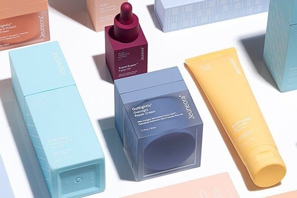 ![Functional features of cosmetic tube packaging](https://jinlinpackaging.com/wp-content/uploads/2024/11/What-Functional-Features-Make-Cosmetic-Tube-Packaging-Stand-Out.jpg "Cosmetic tube packaging features")