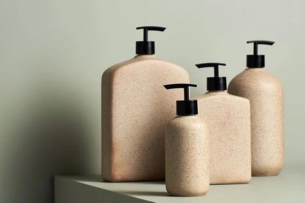 ![Biodegradable cosmetic packaging](https://jinlinpackaging.com/wp-content/uploads/2024/11/What-Makes-Biodegradable-Packaging-Ideal-for-Cosmetics.jpg "Biodegradable packaging for cosmetics")