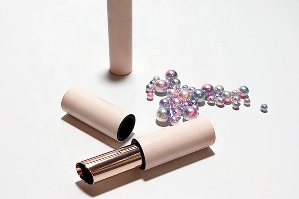 ![Materials for Lipstick Tubes, Best options for containers](https://jinlinpackaging.com/wp-content/uploads/2024/11/What-Materials-Are-Best-for-Lipstick-Tube-Containers.jpg "Best materials for lipstick tubes")