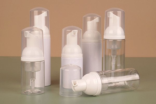 ![PP vs PETG, comparison of two plastic materials](https://jinlinpackaging.com/wp-content/uploads/2024/11/What-is-the-Difference-Between-PP-and-PETG.jpg "PP vs PETG comparison")