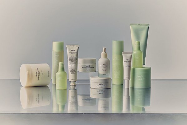 ![Why Are Plastic Materials So Important for Cosmetic Packaging](https://jinlinpackaging.com/wp-content/uploads/2024/11/Why-Are-Plastic-Materials-So-Important-for-Cosmetic-Packaging.jpg "Importance of Plastic in Packaging")