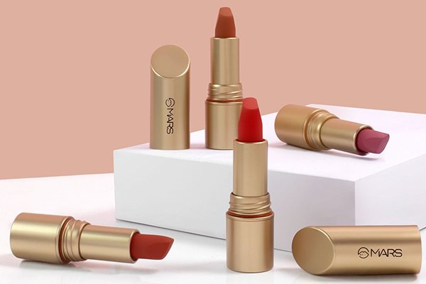 ![Importance of customization for lipstick tube design](https://jinlinpackaging.com/wp-content/uploads/2024/11/Why-Is-Customization-Essential-for-Lipstick-Tube-Design.jpg "Customization for lipstick tubes")