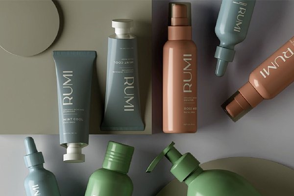 ![Sustainable packaging for cosmetics, eco-friendly and innovative design](https://jinlinpackaging.com/wp-content/uploads/2024/11/Why-Is-Sustainable-Packaging-Essential-for-Cosmetics-in-2024.jpg "Sustainable packaging")