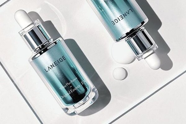 %[Sophisticated luxury cosmetic packaging with modern design](https://jinlinpackaging.com/wp-content/uploads/2024/12/Luxurious-Cosmetic-Packaging-3.jpg "High-end cosmetic packaging")