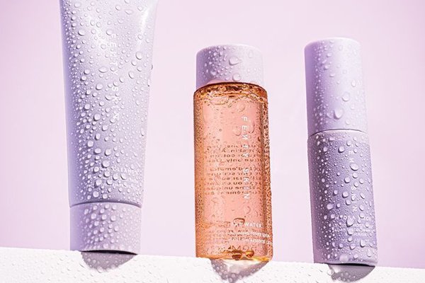 ![PETG outperforms other materials in cosmetics packaging, superior plastic choice](https://jinlinpackaging.com/wp-content/uploads/2024/12/PETG-Outperform-Other-Materials-in-Cosmetics-Packagin.jpg "PETG performance in packaging")