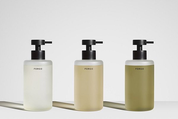 ![Polyethylene Terephthalate PET in Cosmetic Packaging, PET packaging for cosmetics](https://jinlinpackaging.com/wp-content/uploads/2024/12/Polyethylene-Terephthalate-PET-in-Cosmetic-Packaging-1.jpg "PET Cosmetic Packaging")