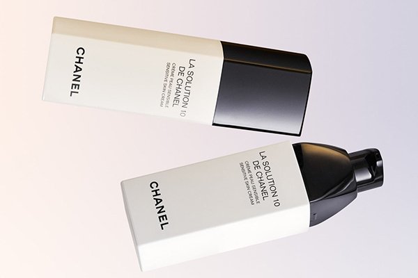 ![UV printing enhances the aesthetics of cosmetic packaging, vibrant designs for beauty products](https://jinlinpackaging.com/wp-content/uploads/2024/12/UV-Printing-Enhance-the-Aesthetics-of-Cosmetic-Packaging.jpg "Enhancing cosmetic packaging aesthetics")