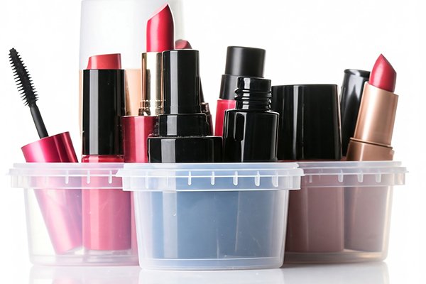 PP plastic in cosmetic packaging