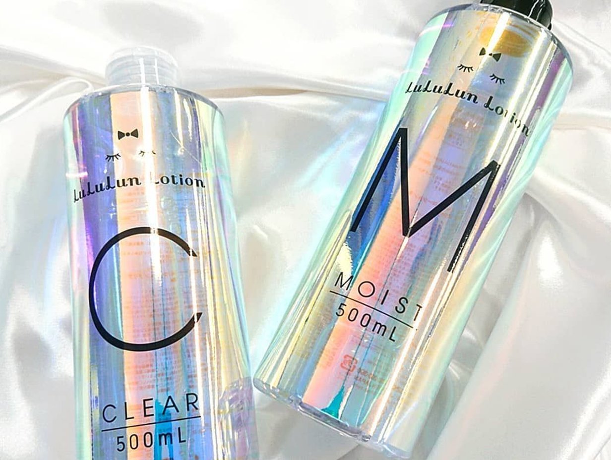![Pearlescent and brushed metal cosmetic packaging, showcasing market demand trends](https://jinlinpackaging.com/wp-content/uploads/2025/03/What-Are-the-Market-Demand-Trends-for-Pearlescent-and-Brushed-Metal-Cosmetic-Packaging.jpg "Cosmetic Packaging Trends")