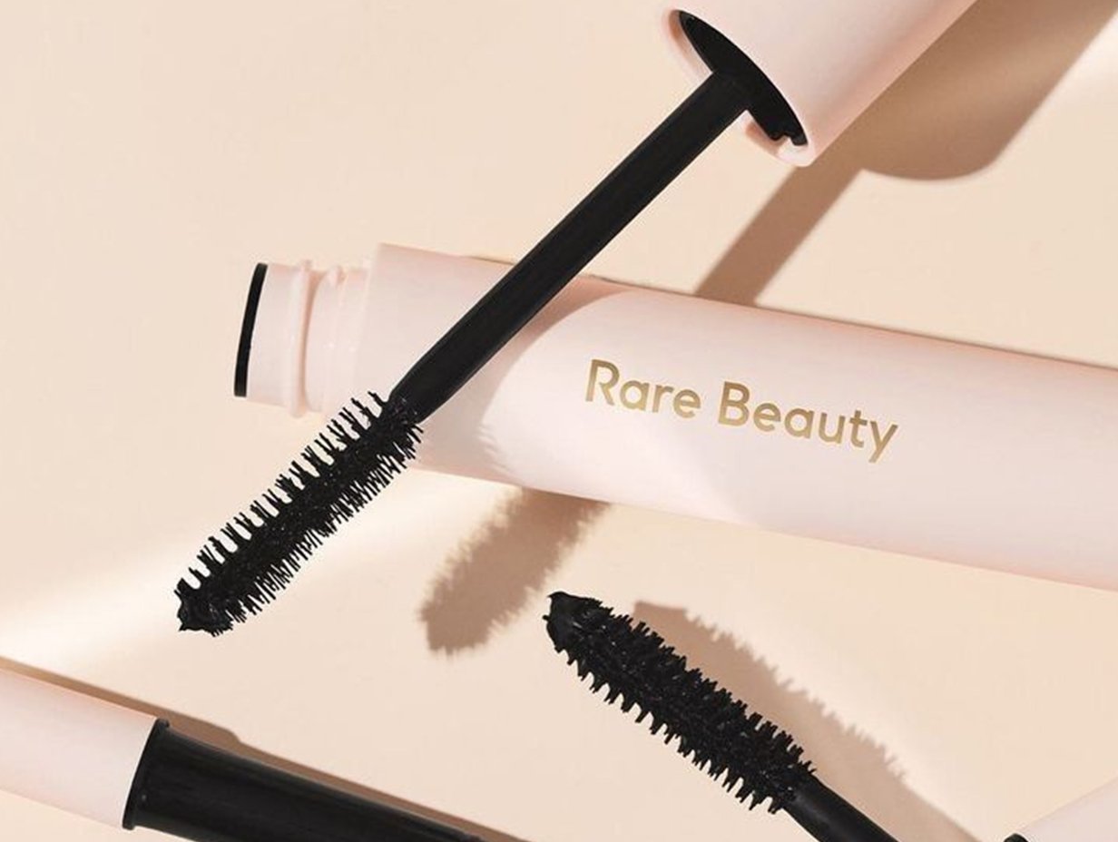 ![Learn from Successful Mascara Packaging](https://jinlinpackaging.com/wp-content/uploads/2025/03/What-Can-We-Learn-from-Successful-Mascara-Packaging-Strategies.jpg "Mascara Packaging Strategies")