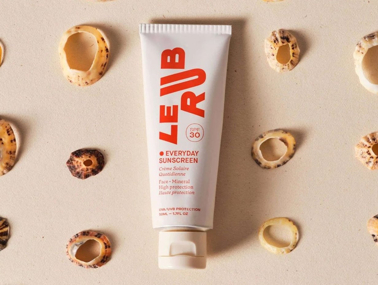 ![Benefits of tube packaging, various tube containers showcased](https://jinlinpackaging.com/wp-content/uploads/2025/03/What-are-the-benefits-of-tube-packaging.jpg "Tube Packaging Benefits")  