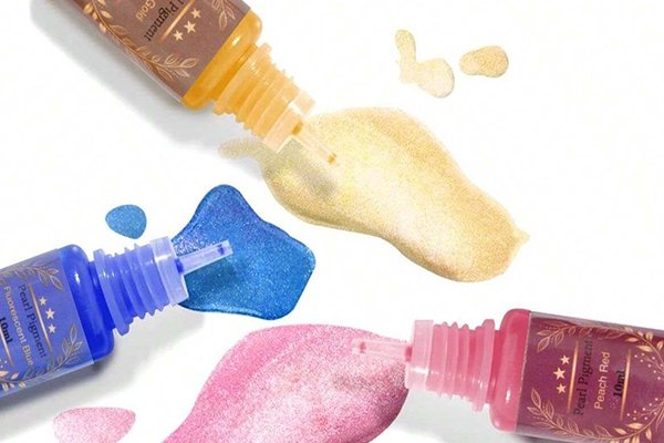 ![Pearlescent pigments usage, a collection of colorful pearlescent pigments in various shades](https://jinlinpackaging.com/wp-content/uploads/2025/03/What-are-the-uses-of-pearlescent-pigments.jpg "Pearlescent pigments uses")
