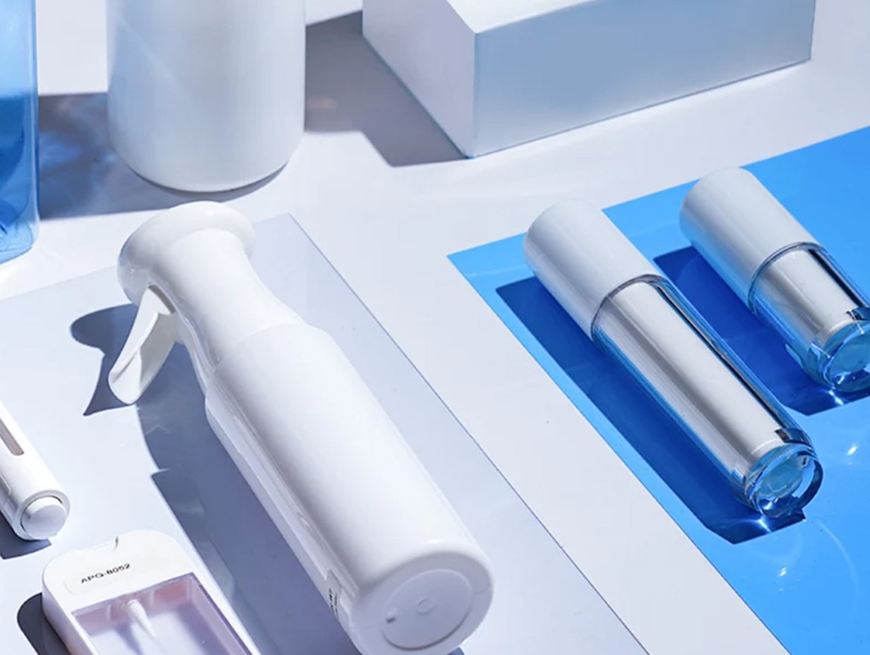 ![Cosmetic containers in various shapes and sizes, displayed on a white surface](https://jinlinpackaging.com/wp-content/uploads/2025/03/What-can-you-do-with-cosmetic-containers.jpg "Cosmetic Containers Display")