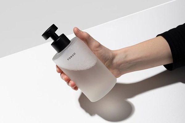 ![Various shampoo bottles made from sustainable materials like glass and biodegradable plastic](https://jinlinpackaging.com/wp-content/uploads/2025/03/What-is-the-best-material-for-shampoo-bottles.jpg "Best Shampoo Bottle Material")  