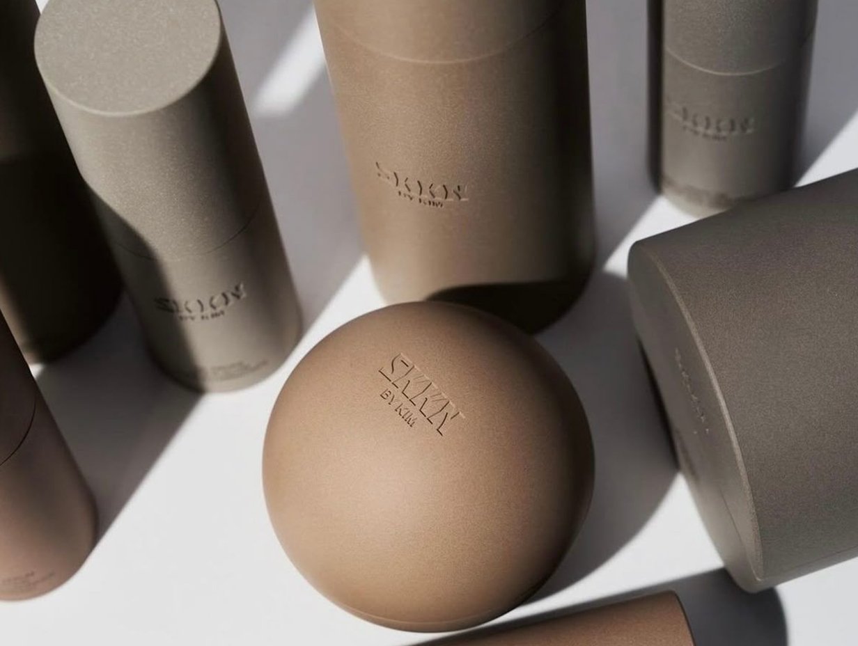 ![Best plastic for cosmetic packaging, material selection guide](https://jinlinpackaging.com/wp-content/uploads/2025/03/What-is-the-best-plastic-for-cosmetic-packaging.jpg "Best Plastic for Packaging")  