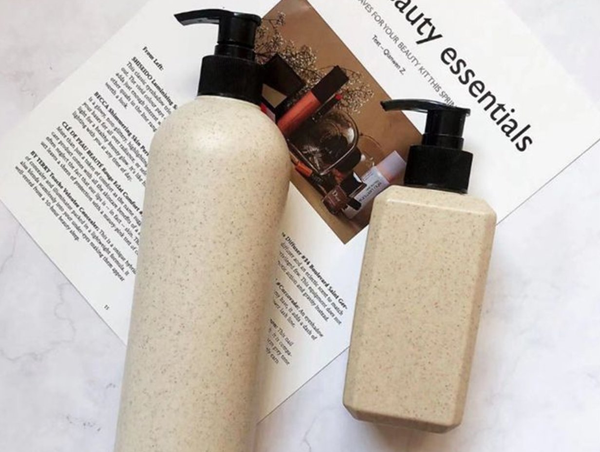 ![Assortment of sustainable cosmetic packaging materials including glass jars, bamboo containers, and biodegradable options](https://jinlinpackaging.com/wp-content/uploads/2025/05/What-Is-The-Most-Eco-Friendly-Packaging-For-Cosmetics.jpg "Eco-Friendly Cosmetic Packaging Solutions")